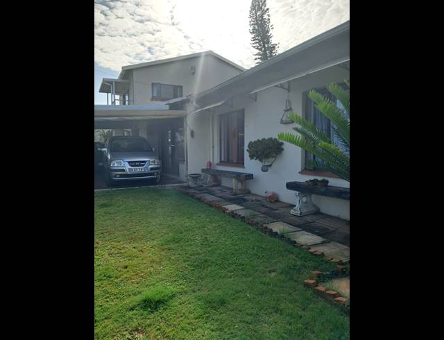 4 BEDROOM HOUSE FOR SALE IN BLUFF